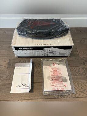 NEW BOSE Acoustic Wave II Multi-Disc Changer 5 Discs Graphite 120V Open Box